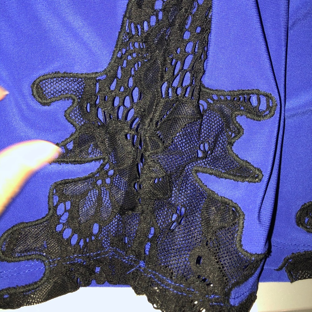 Dress - Picture 3 of 5